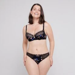 Culotte Noire Gold LUCCIA TWIST -Bestform Lingerie Promos Magasin BL02609 9N5 WEB 3 ef79f8b5 1e39 4e06 8222 67f4bdb86421