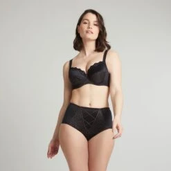 Boxer Gainant Noir Marilyn -Bestform Lingerie Promos Magasin BL03732 030 WEB 3 6804cb98 805c 4ce0 b785 b0cddb792c0b