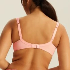 Soutien-gorge Emboîtant Avec Armatures Romance AMELIA 4 Soutien-gorge Emboîtant Avec Armatures Romance AMELIA -Bestform Lingerie Promos Magasin BL14481 07E WEB 22 f24e6b9a 9945 4c86 a0e9 bd1b6c049ae1