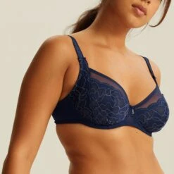 Soutien-gorge Emboîtant Avec Armatures Marine CAPRI 6 Soutien-gorge Emboîtant Avec Armatures Marine CAPRI -Bestform Lingerie Promos Magasin BL14500 021 WEB 11